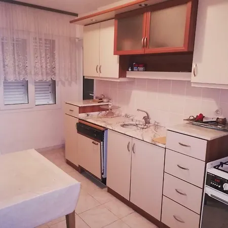 Izmir - * Ürkmez